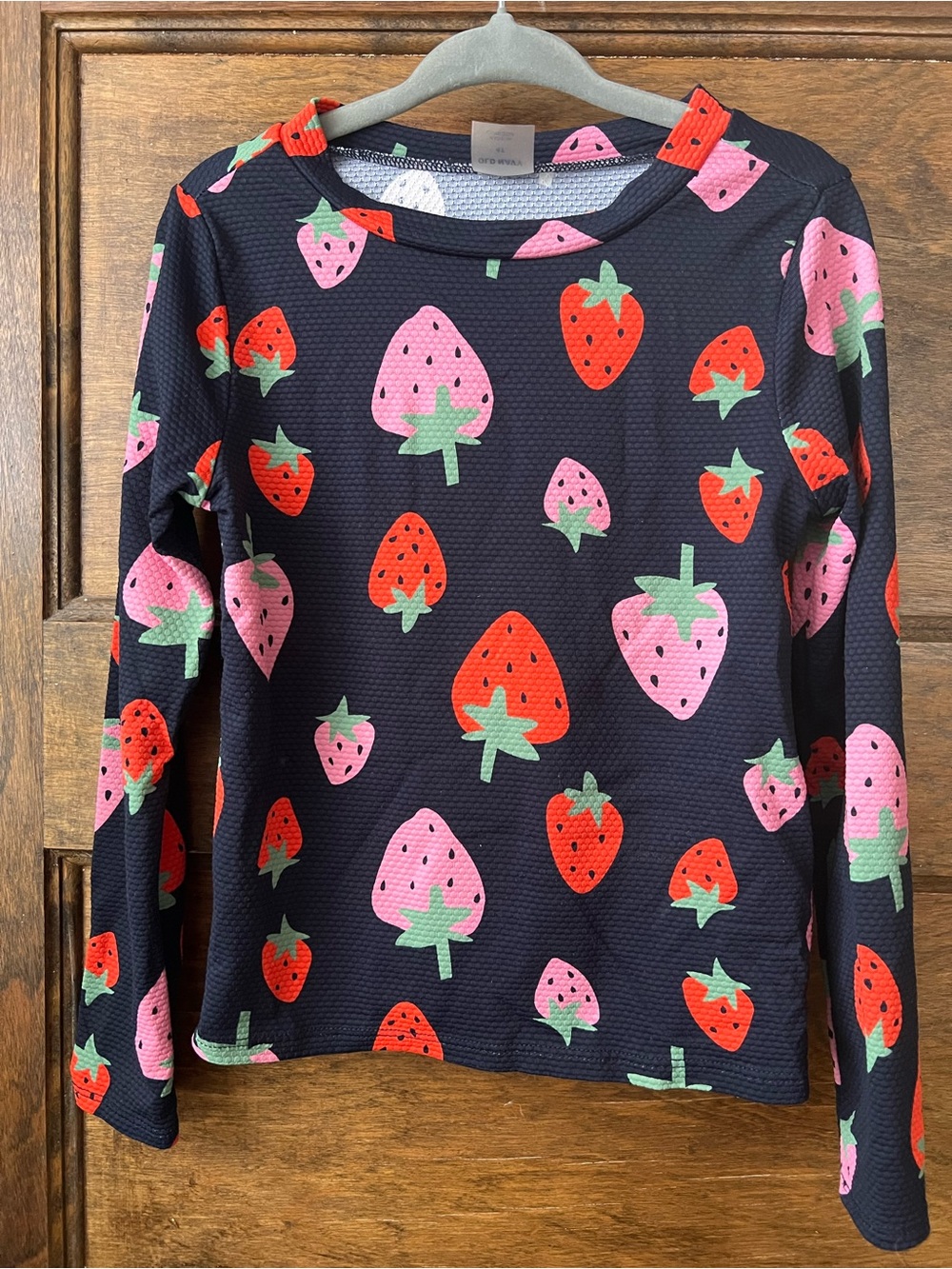 Old Navy |  Long-Sleeve Strawberry Print Rashguard - 4T